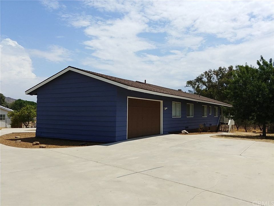 2nd image of 26786 Amanda Ave