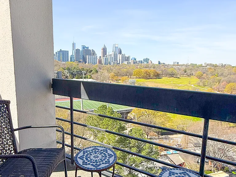 587 Virginia Ave NE #Penthouse 1 — Photo 8