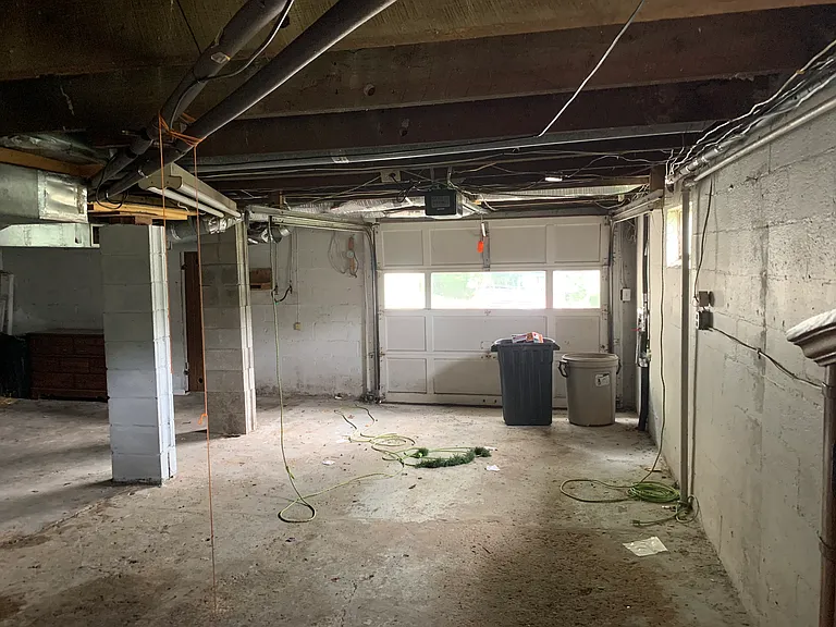 106 Eureka Rd — Photo 12