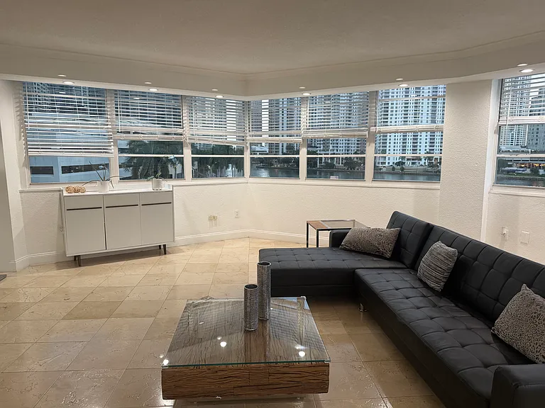 801 Brickell Bay Dr #470 — Photo 44