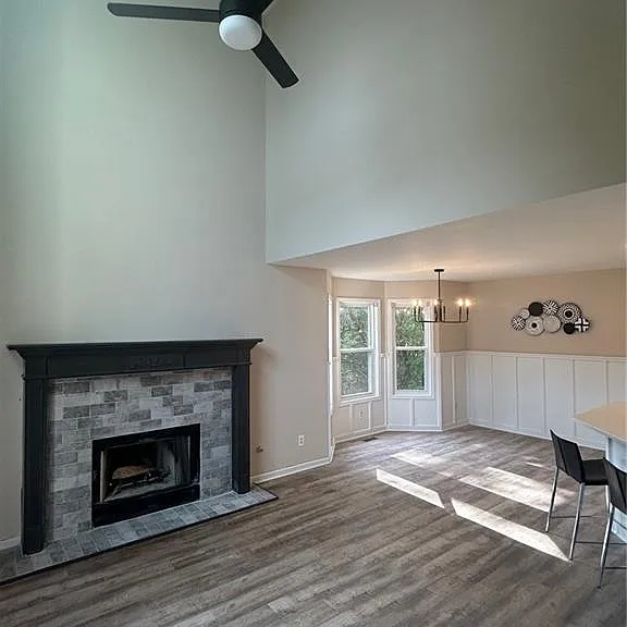 140 Stoneforest Dr — Photo 5