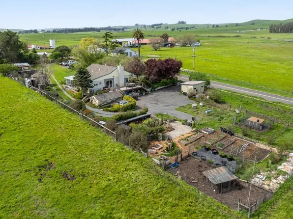 1105 Tomales Road, Petaluma, CA 94952