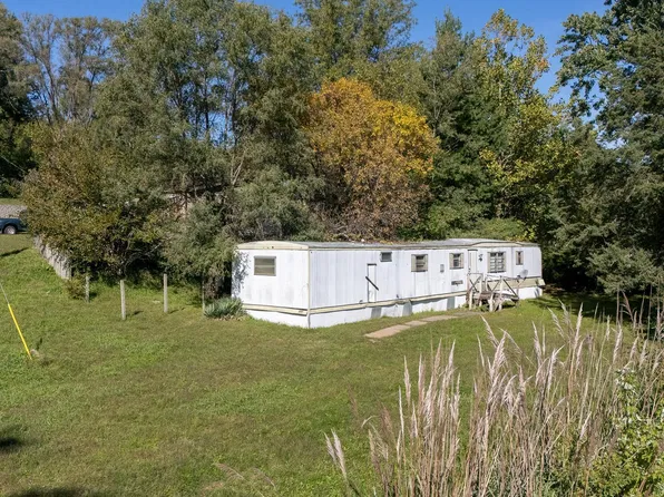 2702 Byron Rd, Plattsmouth, NE 68048