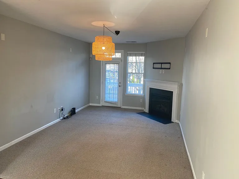 1505 Walnut View Dr — Photo 8