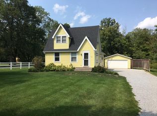 2970 W Carr Hill Rd, Columbus, IN 47201