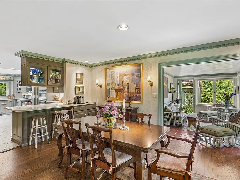 146 Westminster Rd — Photo 22