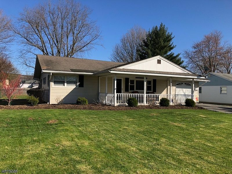 1st image of 206 Hurley Dr
