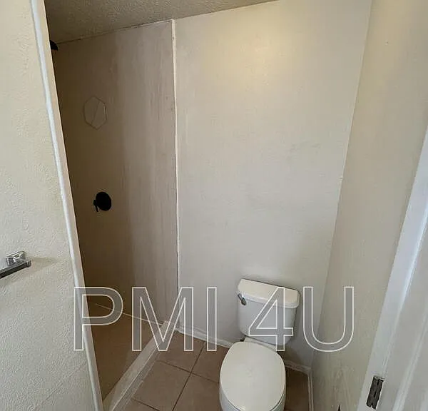 9605 Benavides Rd SW — Photo 21