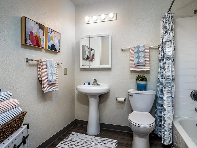 Sycamore Lane Apartments — Photo 7