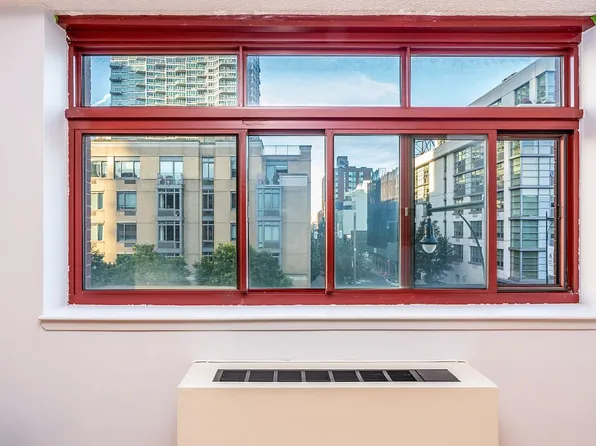 4-74 48th Ave #3BB, Long Island City, NY 11109