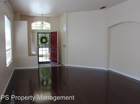 3rd image of 4132 Blake Cir