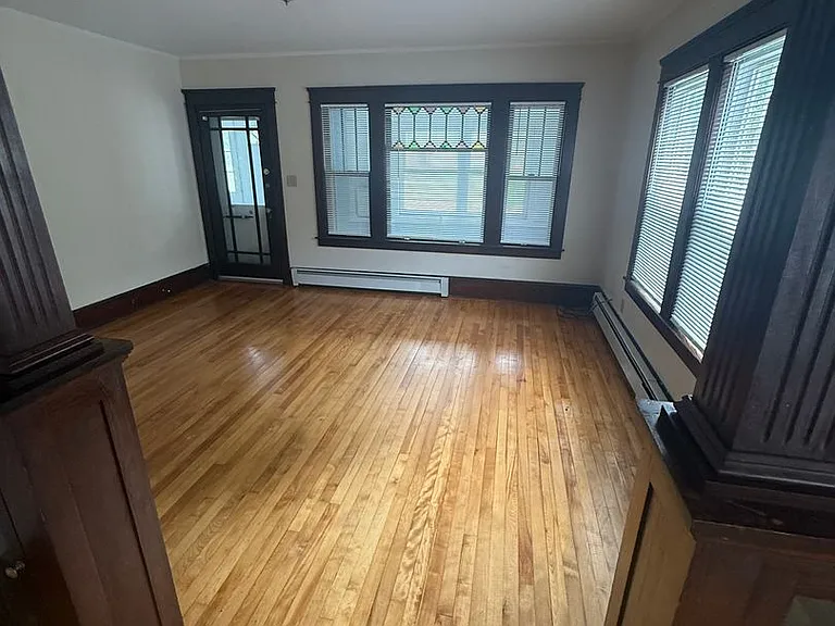 972 School St — Photo 23