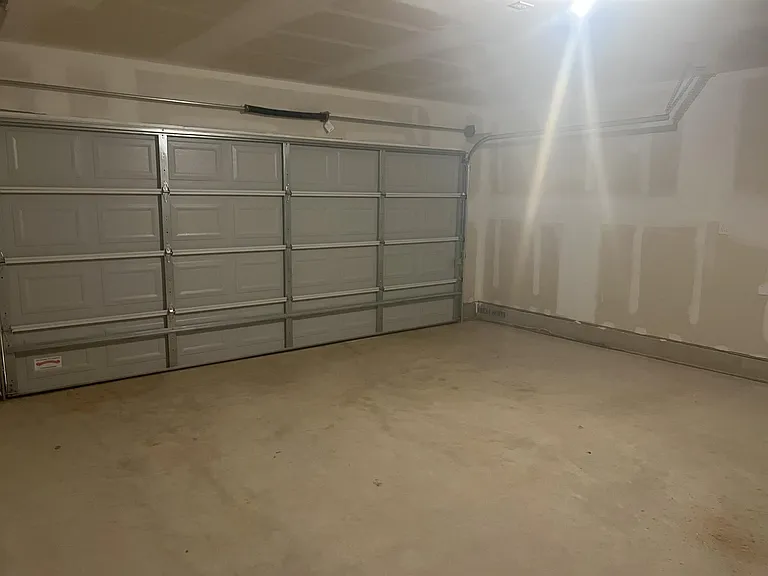 1002 Ichabod Cir — Photo 41