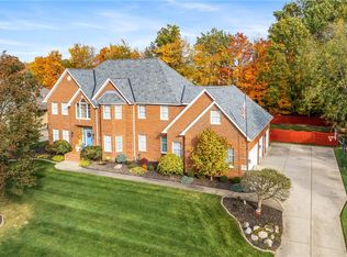 655 Saddlebrook Dr, Youngstown, OH 44512