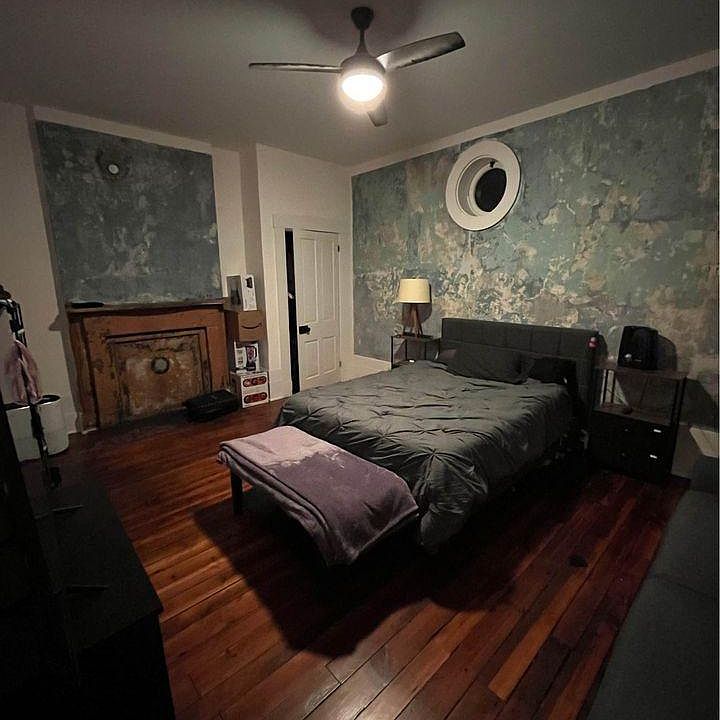 1st image of 207 Woodward St #2