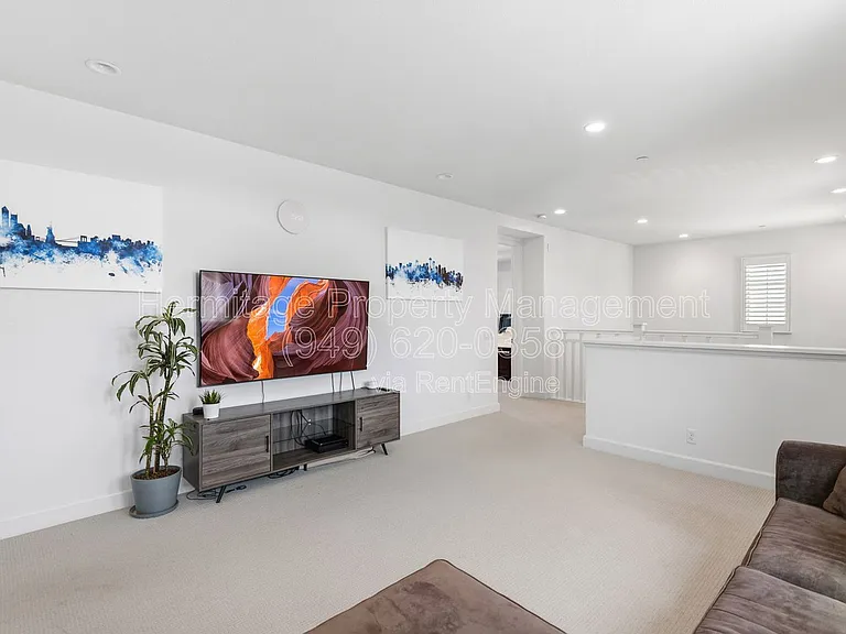 61 Furlong — Photo 21