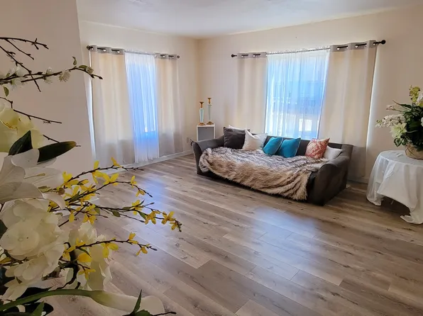 (undisclosed Address), North Bend, OR 97459