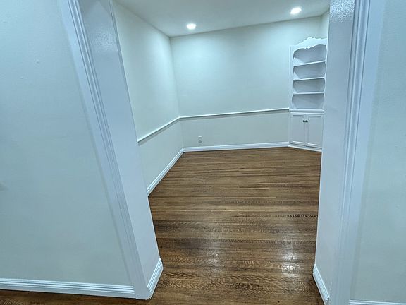 2nd image of 1366 Kelton Ave