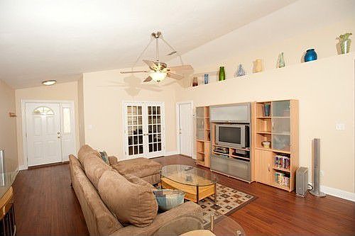 5th image of 3432 Barnstaple Dr