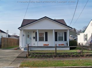 441 20th St, Dunbar, WV 25064