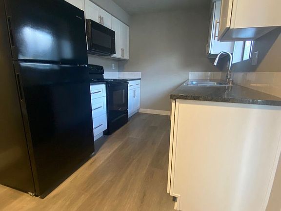 4th image of 820 E North Ave #820