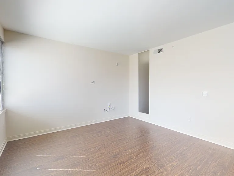 Eleven55 Ripley — Photo 71