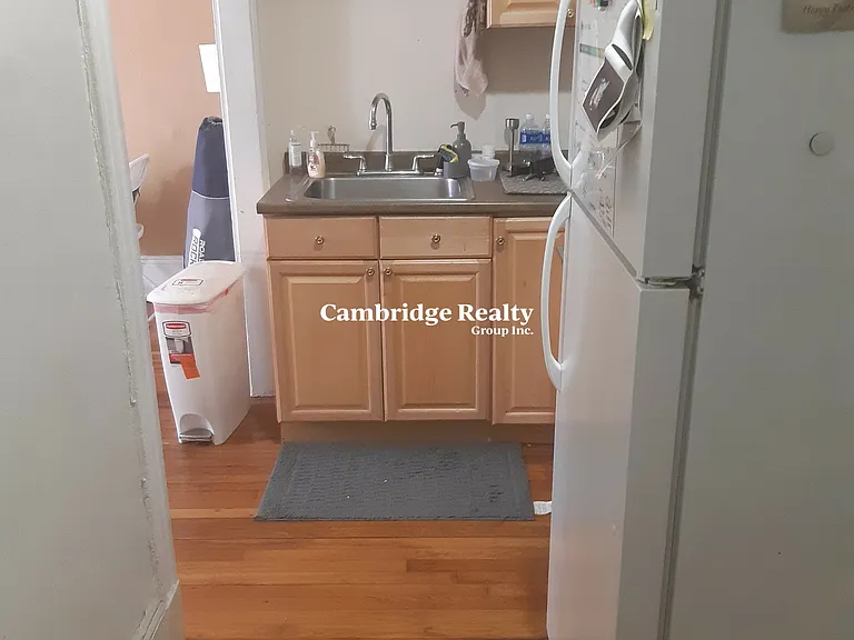 883 Huntington Ave #1T — Photo 2