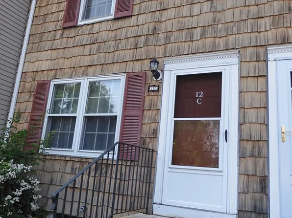 12-12C Oliver St, Haverhill, MA 01832