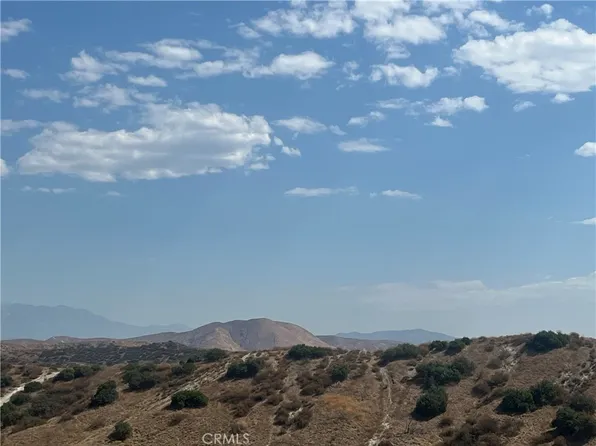 10003 Highway View Dr, Moreno Valley, CA 92555