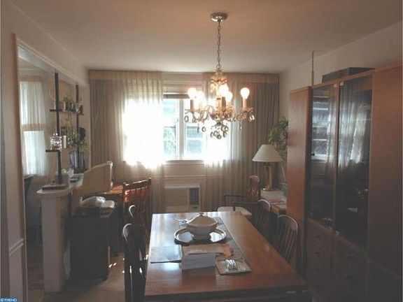 5th image of 56 W Cheltenham Ave