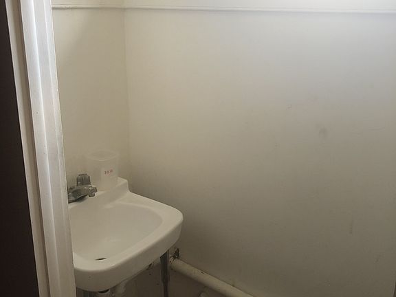 1st floor bathroom