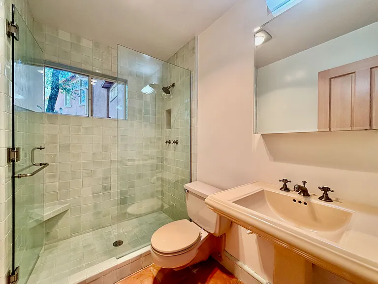 321 Dutch Henry Canyon Rd — Photo 20