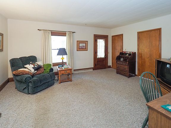 450 Egleston Ave-104