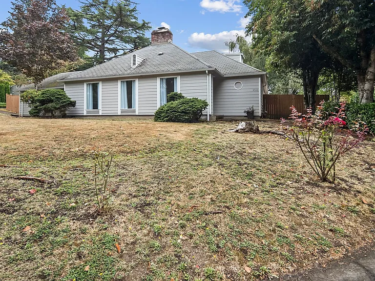 9520 SW Cypress St — Photo 40