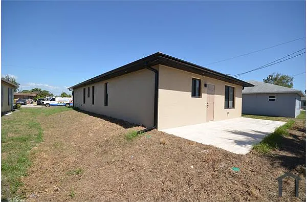 Building Photo - 2132 Barker Blvd