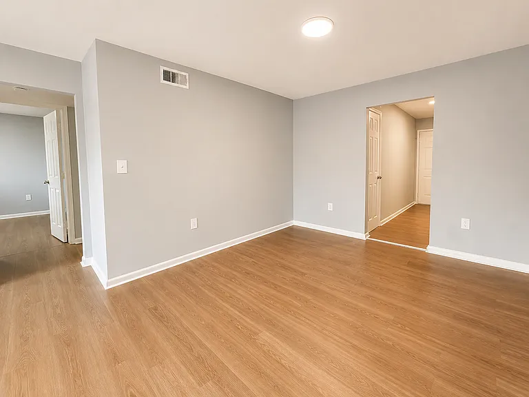 420 Fairfax Dr #B — Photo 21