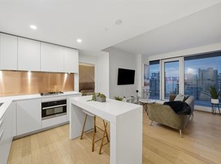 1480 Howe St #2506, Vancouver, BC V6Z 0G5