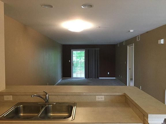 4th image of 1830 Congressional Village Dr Unit 3203