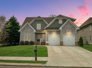 8096 Hodges Way, Ooltewah, TN 37363