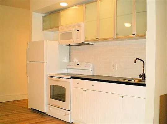 Rented by City Connections Realty | media 17