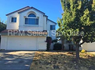 924 McCoy Creek Cir, Suisun City, CA 94585