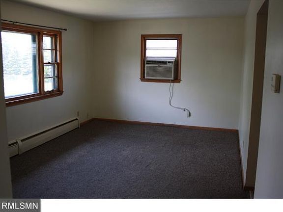 3rd image of 5371 6th St NE