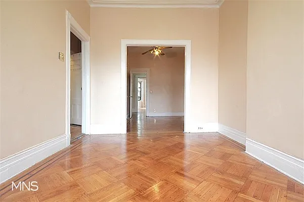 Rented by MNS | media 28