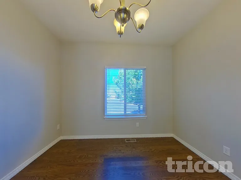 7415 Pimlico Dr — Photo 4