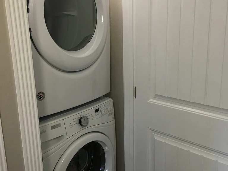 102 W Loma Vista Dr #104 — Photo 11