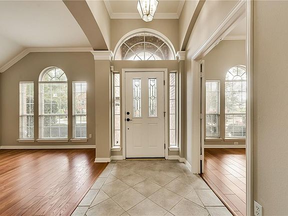 3rd image of 4505 Avebury Dr