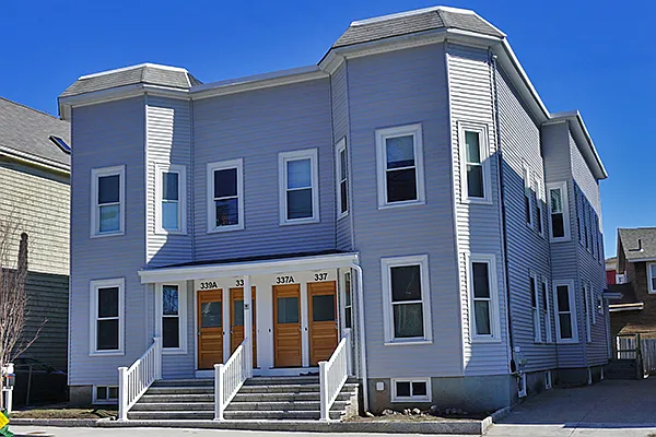 Building Photo - 339 Beacon St