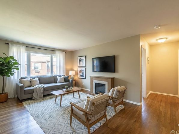 72 Fox Rd APT 1B