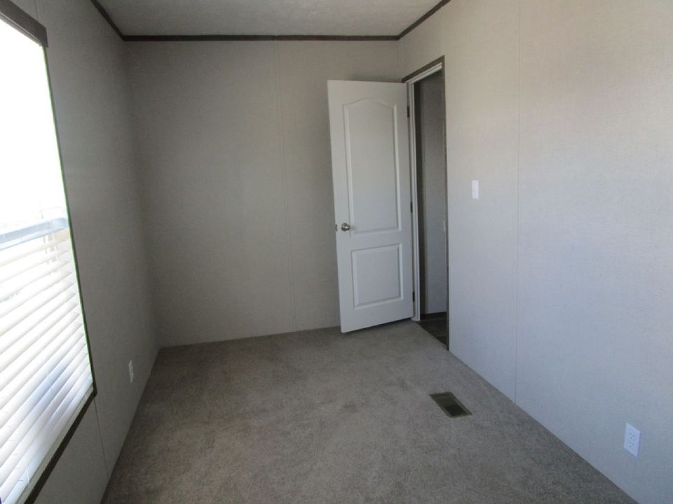 2nd image of 237 Castle Rd