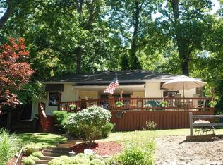 991 Breezy Bluff Dr, Galesburg, IL 61401